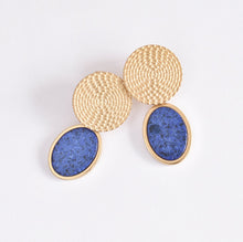 Afbeelding in Gallery-weergave laden, Natika lapis lazuli oorbellen