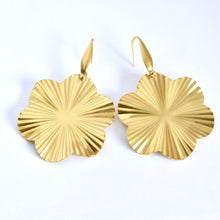 Afbeelding in Gallery-weergave laden, Flora-B oorbellen