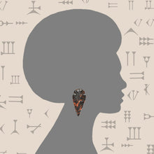 Afbeelding in Gallery-weergave laden, LIMITED Mahonie obsidiaan asymmetrische oorbellen