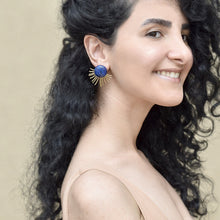 Afbeelding in Gallery-weergave laden, Rmoosh Lapis lazuli 2 in 1 oorbellen