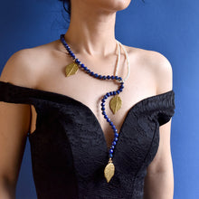 Afbeelding in Gallery-weergave laden, Inanna bloom – parel lapis lazuli ketting