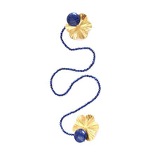 Load image into Gallery viewer, LIMITED Verbonden bloem Lapis lazuli 2 in 1 oorbellen
